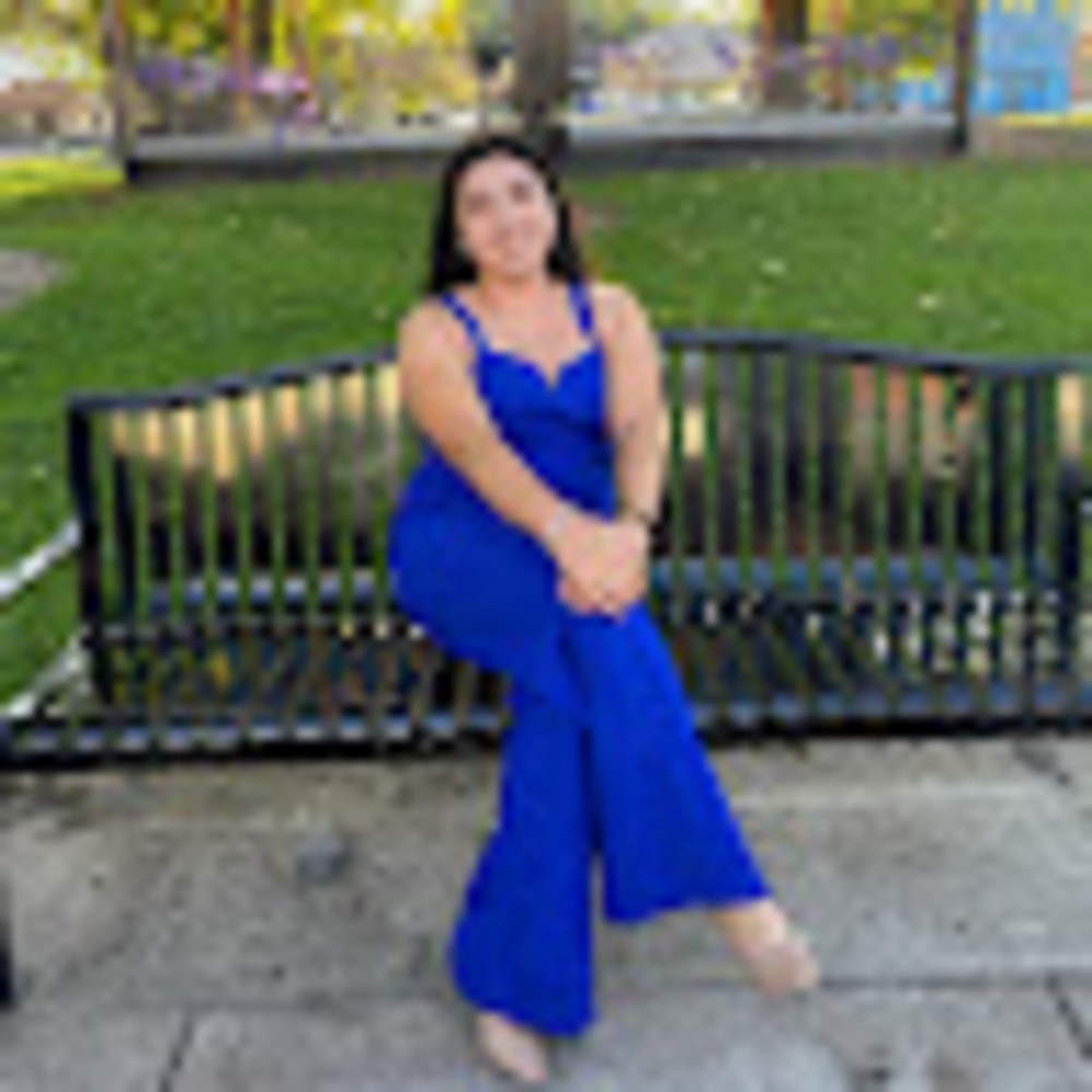 Meet your Posher, Gloria